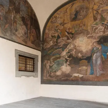 Tra Il Duomo E Il Teatro La Pergola * פירנצה