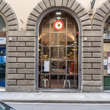 Tra Il Duomo E Il Teatro La Pergola * פירנצה