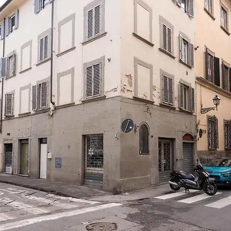 Tra Il Duomo E Il Teatro La Pergola Apartment *